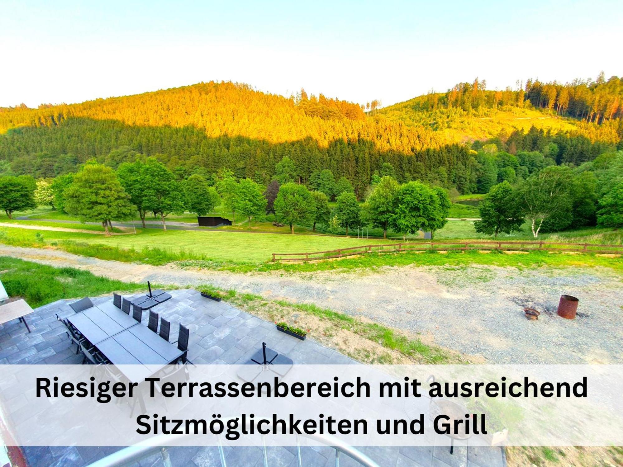 Ferienhaus Grimme - 350M2, 18 Betten - Mit Indoorspielplatz, Pool, Grosser Terrasse, Grill, Sauna, Kicker, Dart, Uvm - Ideal Fuer Familien Schmallenberg Buitenkant foto